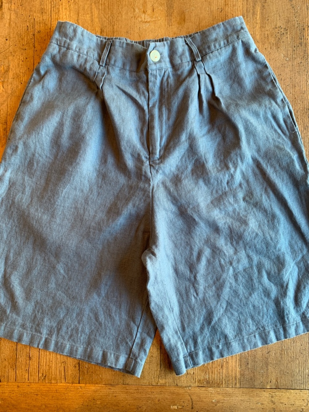 Women's Gray Blue Bermuda Linen Shorts - Classic High-Waist Style